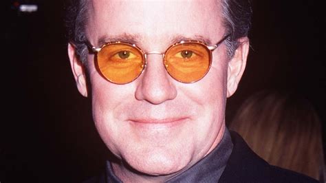 Grim Details About SNL Star Phil Hartman's Autopsy .